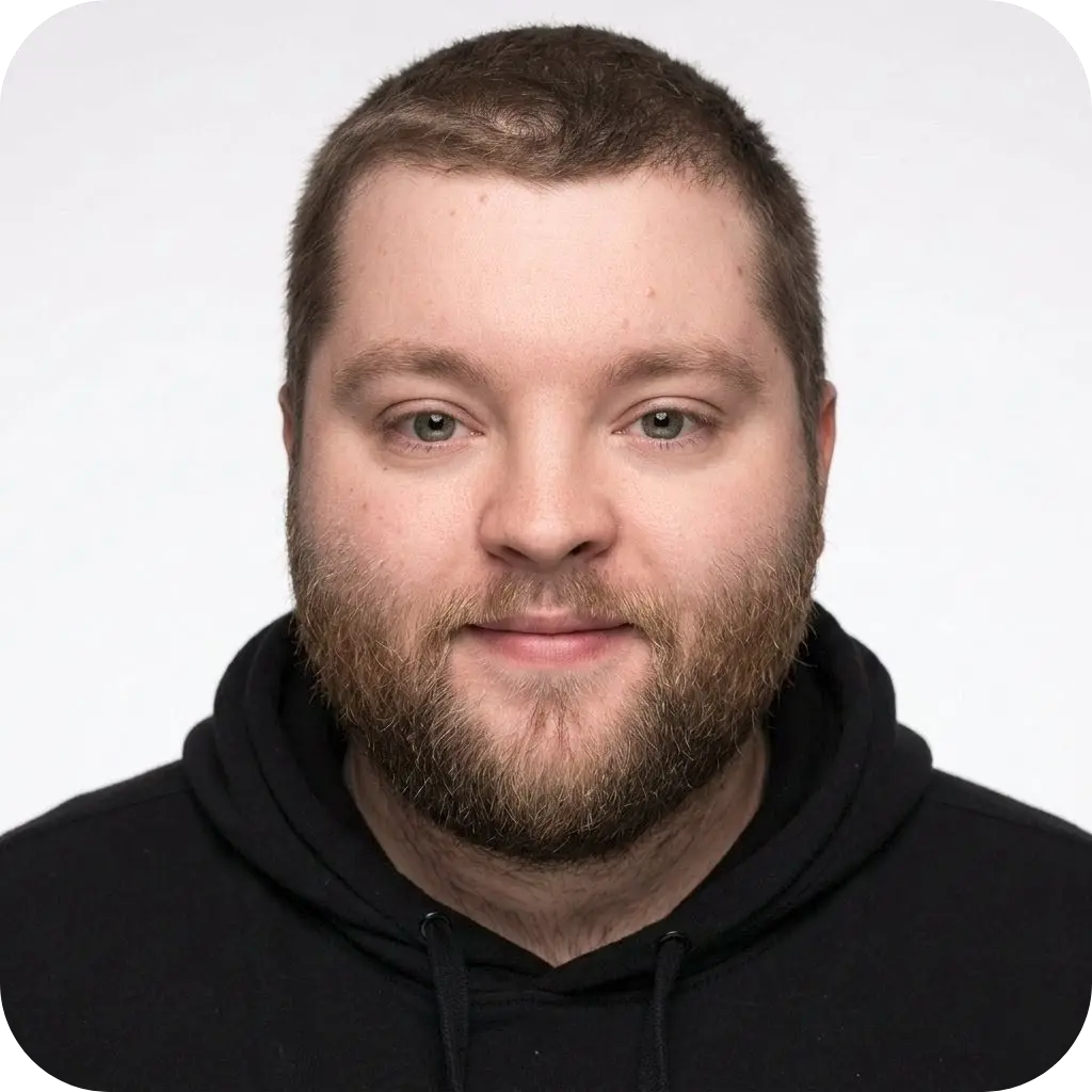 Caleb Bowers Headshot